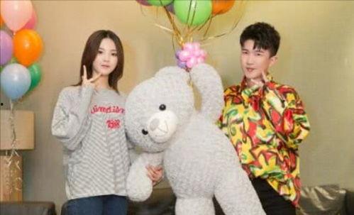 娱乐圈扒爷写吃瓜